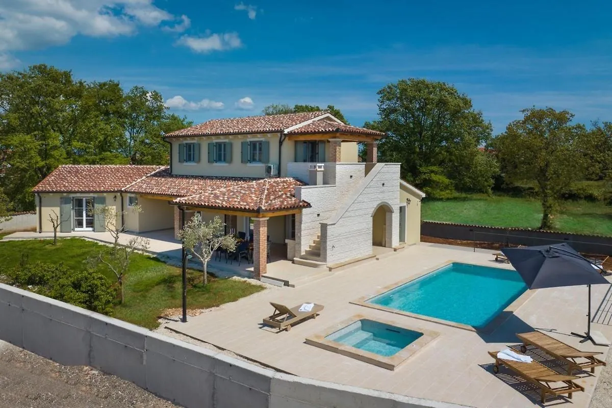 Villa Clara Kavran